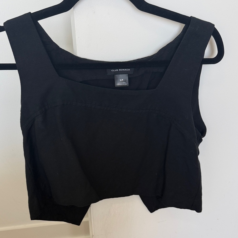 Club Monaco Black Cropped Square-Neck Tank. Size S